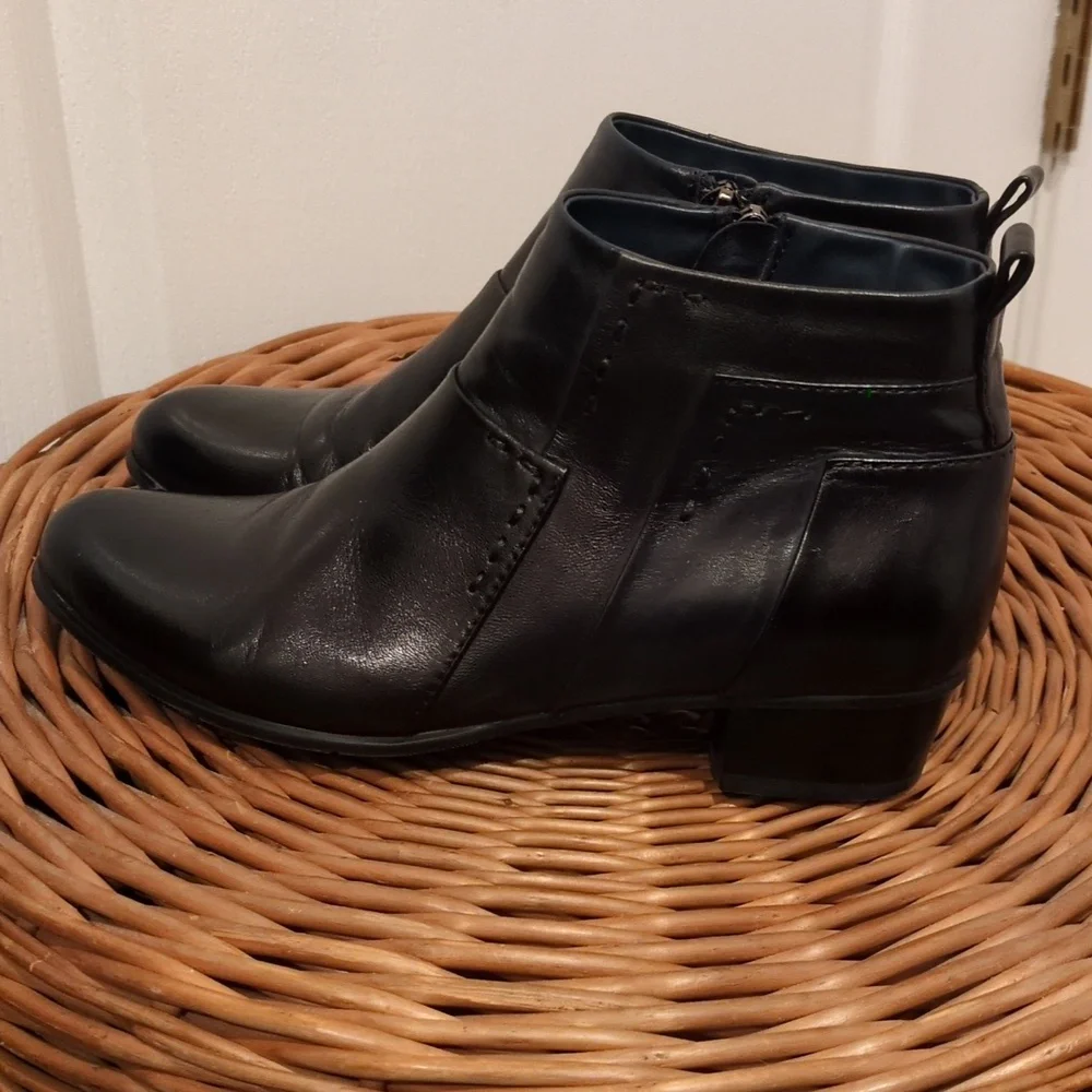 Regarde le Ciel Black Leather Ankle  Boots Womens EU 37 / 6.5 - Picture 3 of 9